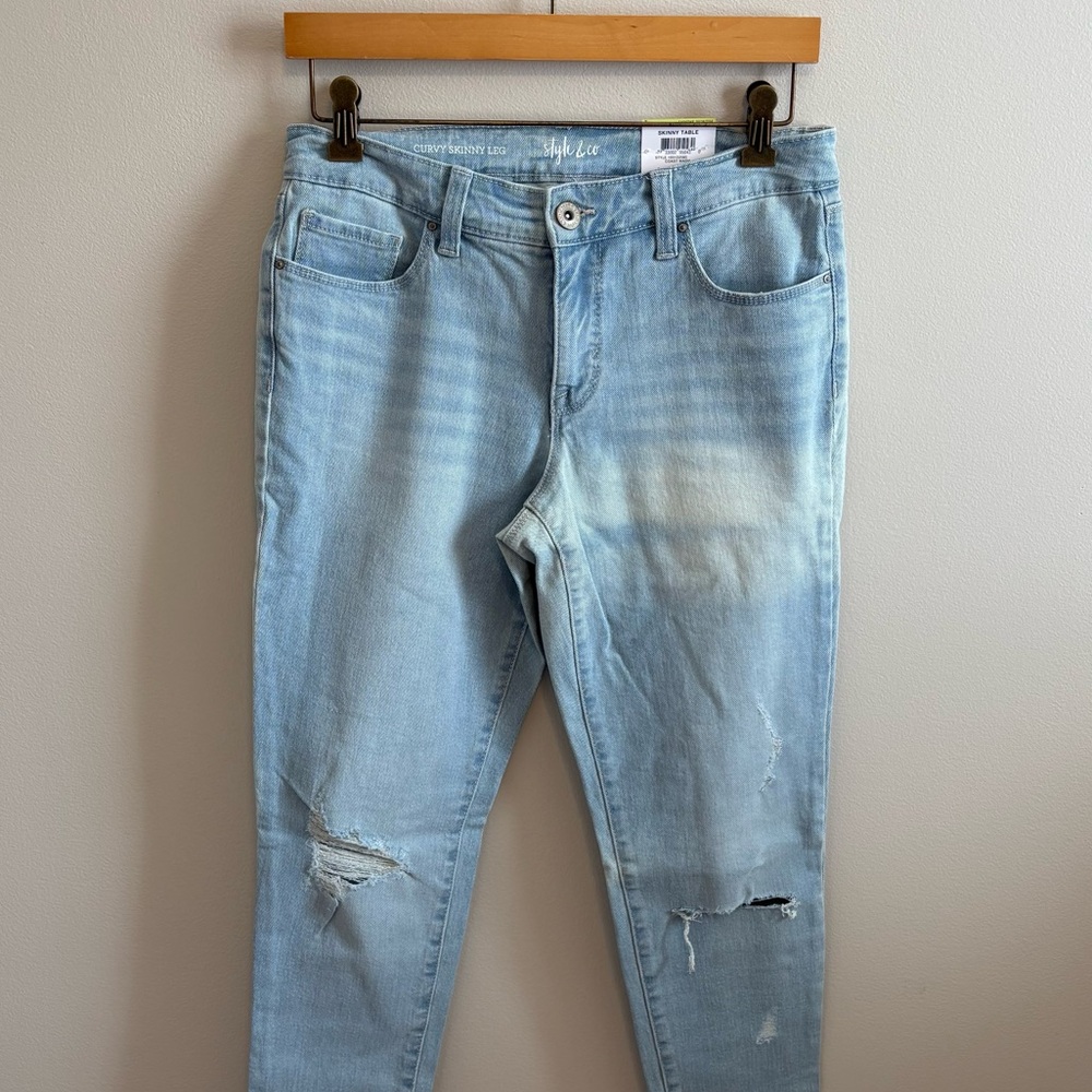 NEW Women's Curvy-Fit Skinny Jeans